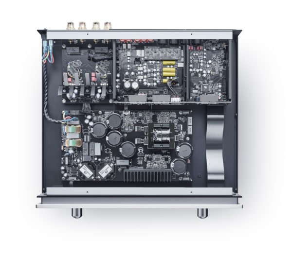 Primare I35 modular integrated amplifier technology inside